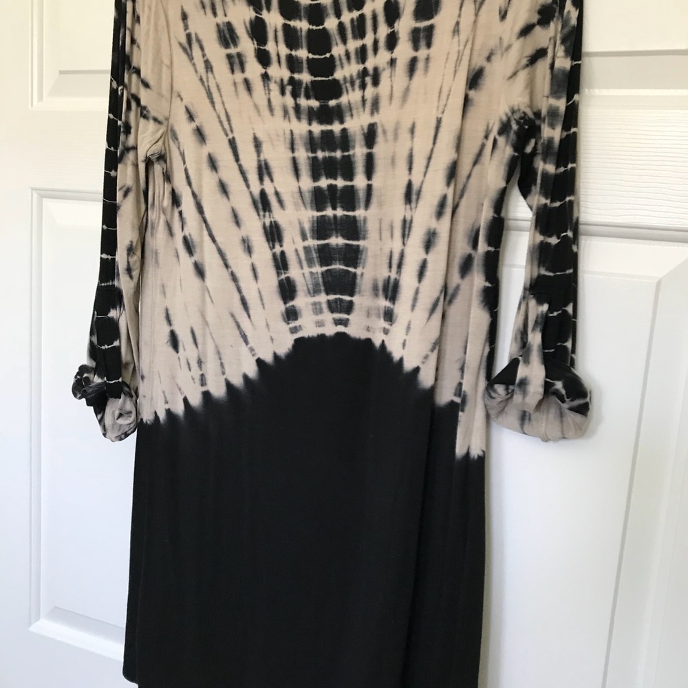 Fun asymmetrical boutique tie dye top!